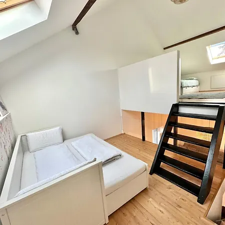 Bright And Modern Loft Retreat Apartament *