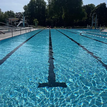 Bright And Modern Loft Retreat Apartament *